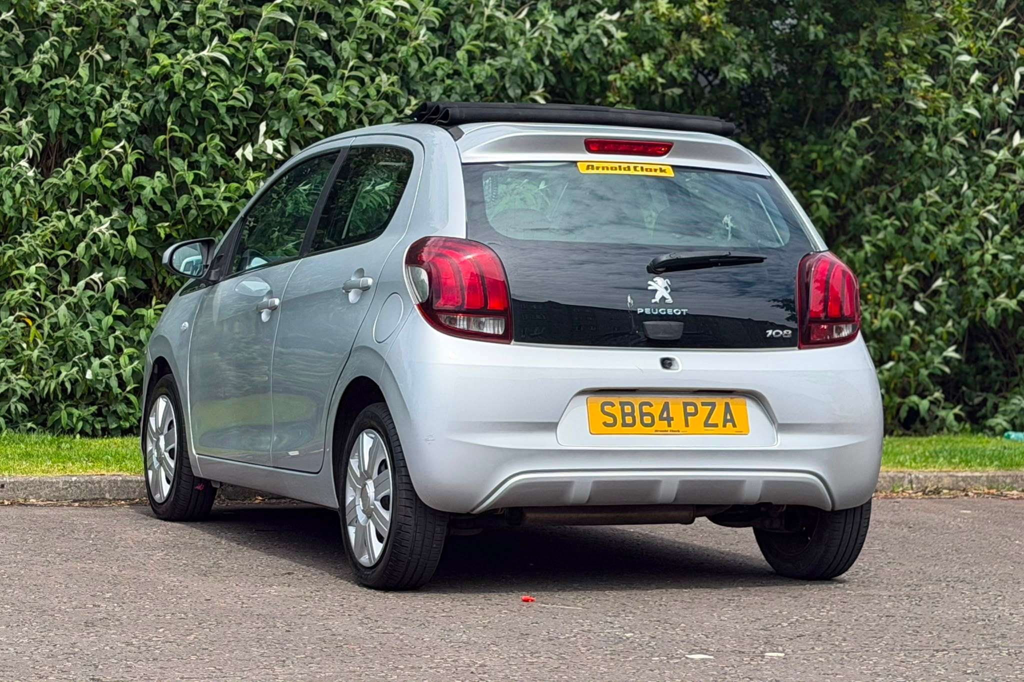 2014 PEUGEOT 108 2014 PEUGEOT 108