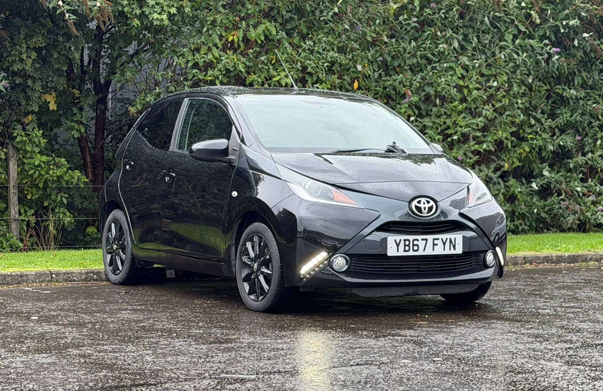 A 2017 TOYOTA AYGO 1.0 VVT-i x-style Hatchback 5dr Petrol Manual Euro 6 (68 ps) A 2017 TOYOTA AYGO 1.0 VVT-i x-style Hatchback 5dr Petrol Manual Euro 6 (68 ps)