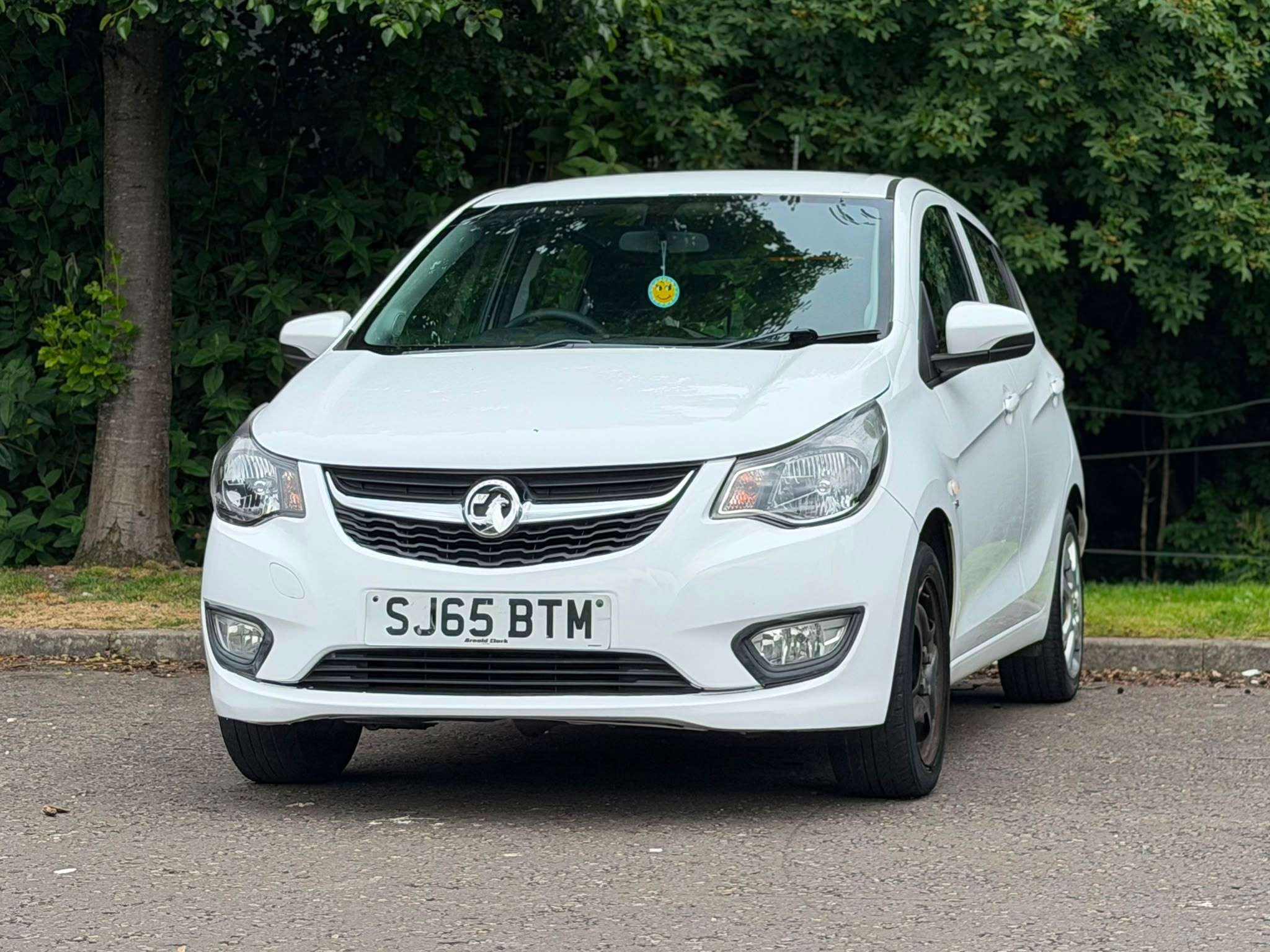 A 2016 VAUXHALL VIVA 1.0i SE Hatchback 5dr Petrol Manual Euro 6 (a/c) (75 ps) A 2016 VAUXHALL VIVA 1.0i SE Hatchback 5dr Petrol Manual Euro 6 (a/c) (75 ps)