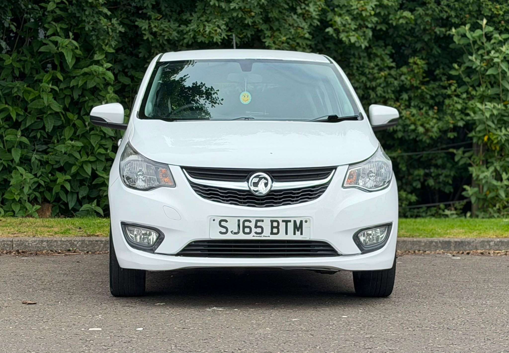 A 2016 VAUXHALL VIVA 1.0i SE Hatchback 5dr Petrol Manual Euro 6 (a/c) (75 ps) A 2016 VAUXHALL VIVA 1.0i SE Hatchback 5dr Petrol Manual Euro 6 (a/c) (75 ps)