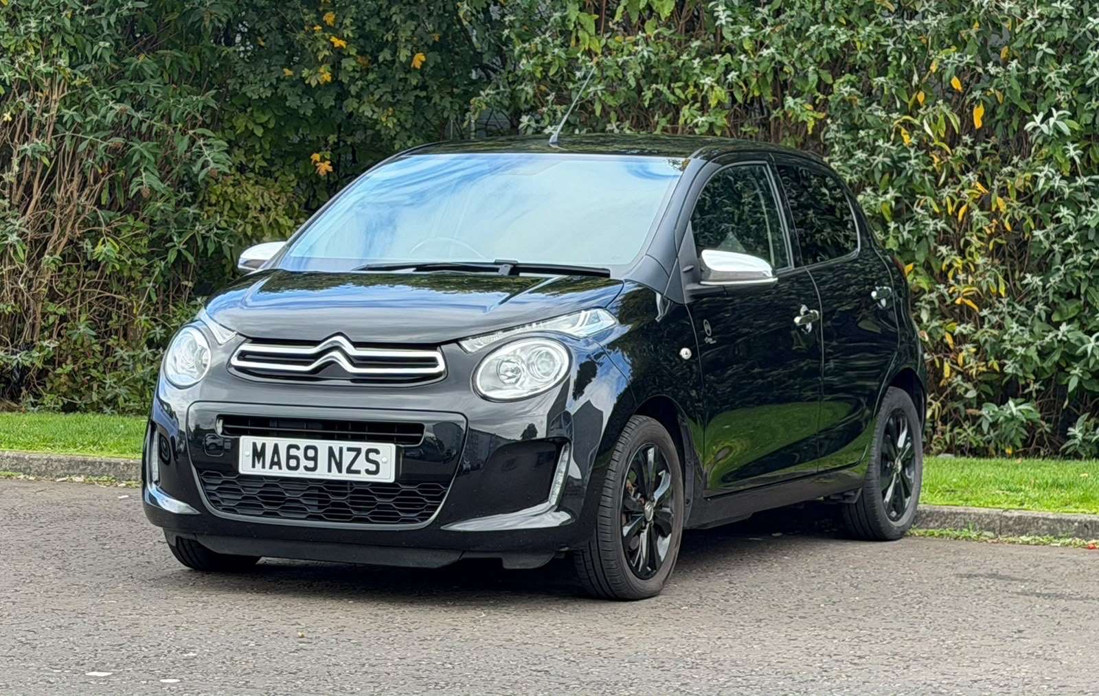 A 2019 CITROEN C1 1.0 VTi Origins Hatchback 5dr Petrol Manual Euro 6 (s/s) (72 ps) A 2019 CITROEN C1 1.0 VTi Origins Hatchback 5dr Petrol Manual Euro 6 (s/s) (72 ps)