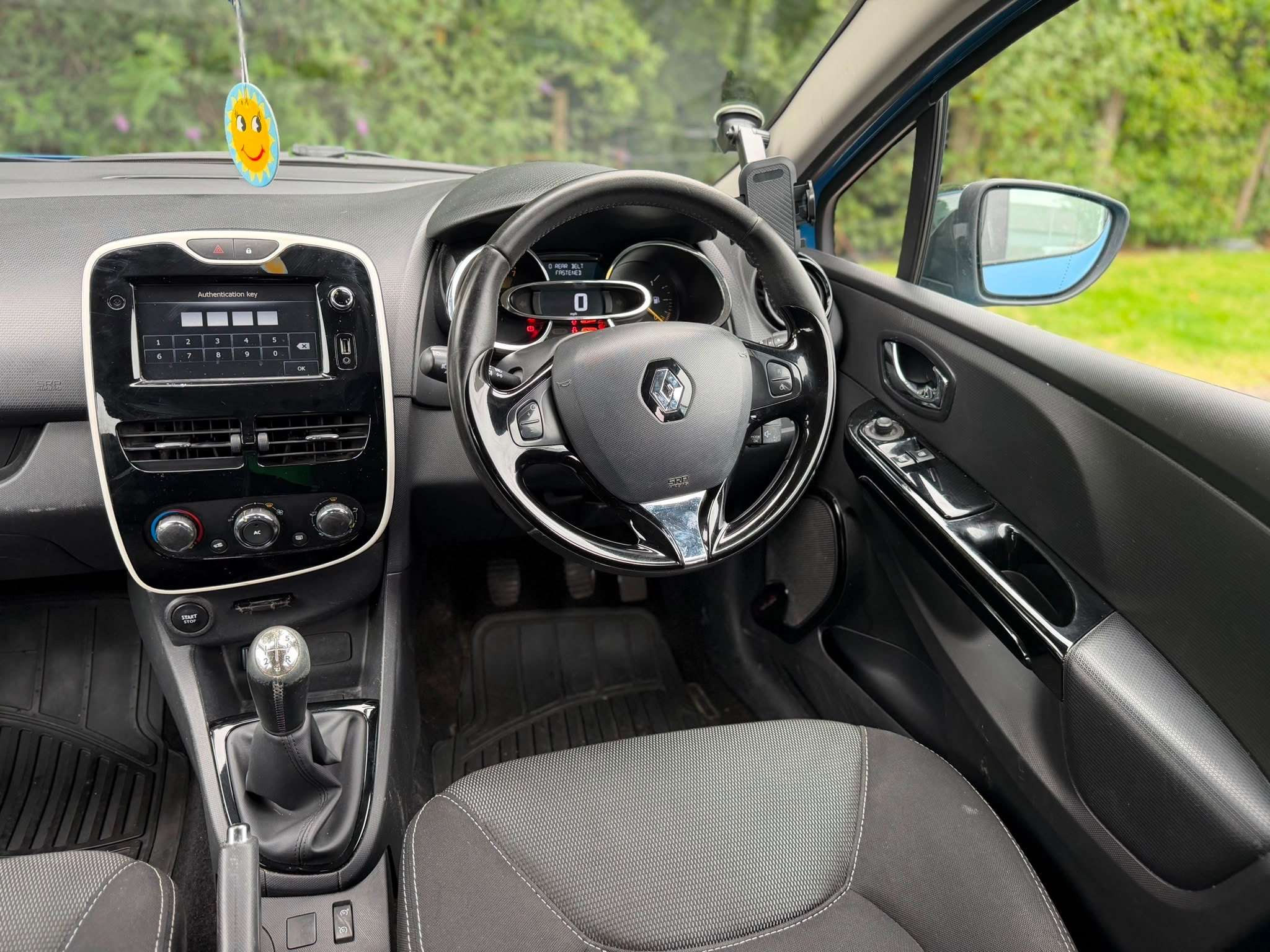 2014 RENAULT CLIO 2014 RENAULT CLIO