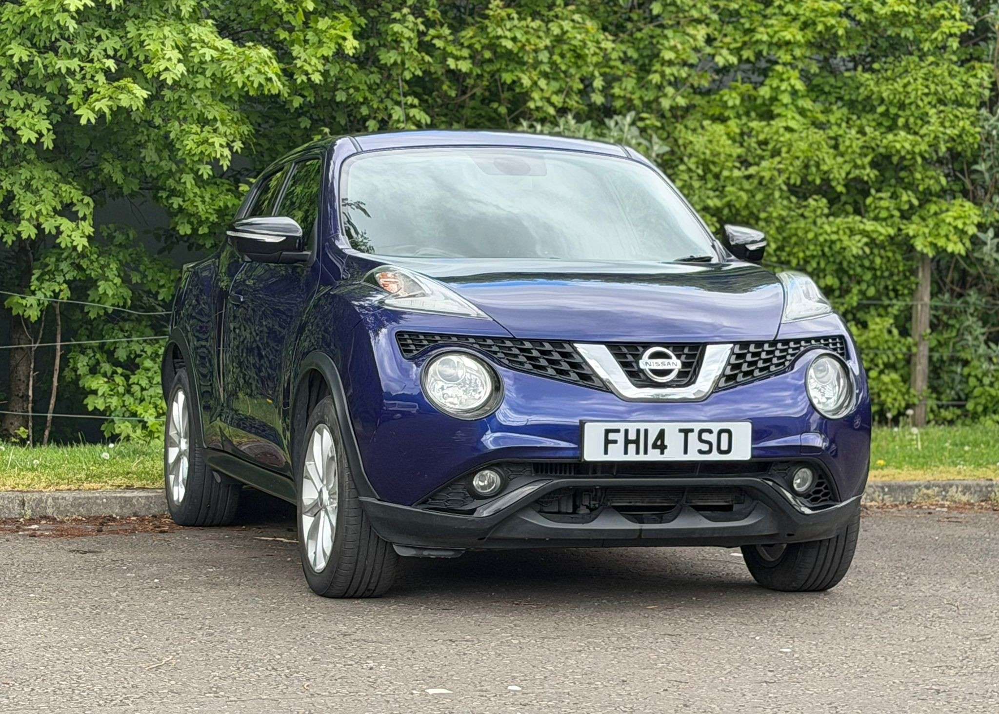 A 2014 NISSAN JUKE 1.5 dCi 8v Tekna SUV 5dr Diesel Manual Euro 5 (s/s) (110 ps) A 2014 NISSAN JUKE 1.5 dCi 8v Tekna SUV 5dr Diesel Manual Euro 5 (s/s) (110 ps)