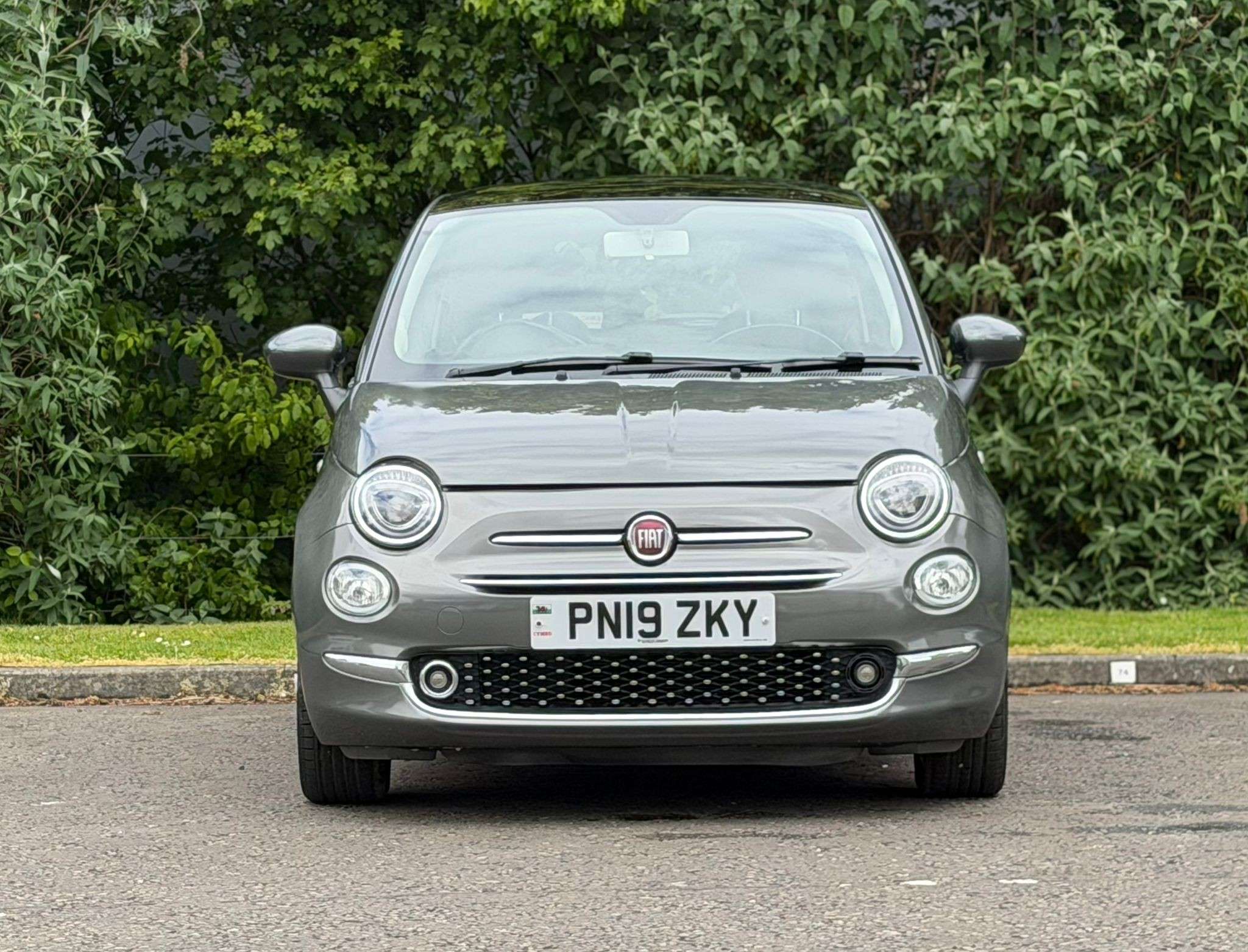 A 2019 FIAT 500 1.2 Lounge Hatchback 3dr Petrol Manual Euro 6 (s/s) (69 bhp) A 2019 FIAT 500 1.2 Lounge Hatchback 3dr Petrol Manual Euro 6 (s/s) (69 bhp)