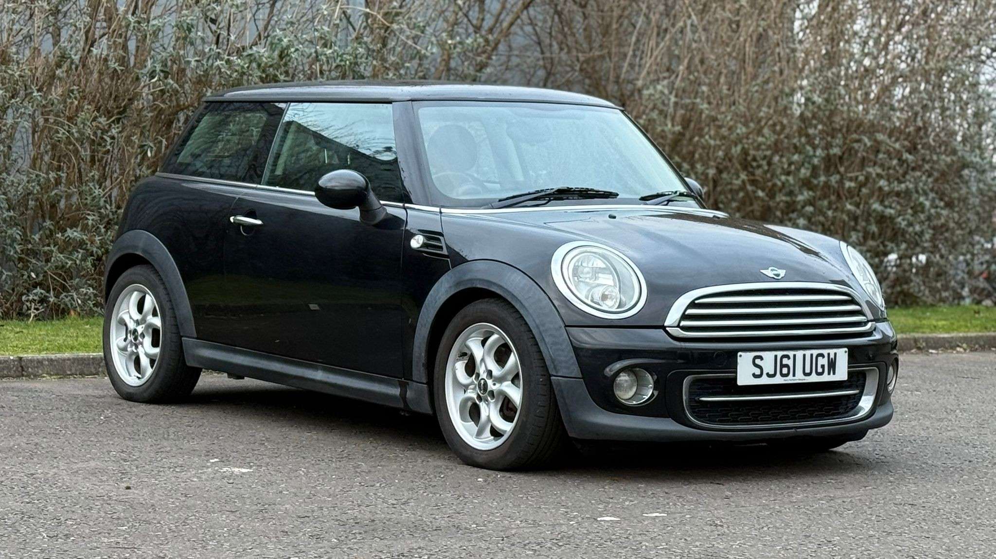A 2011 MINI HATCH 1.6 Cooper D Hatchback 3dr Diesel Manual Euro 5 (s/s) (112 ps) A 2011 MINI HATCH 1.6 Cooper D Hatchback 3dr Diesel Manual Euro 5 (s/s) (112 ps)