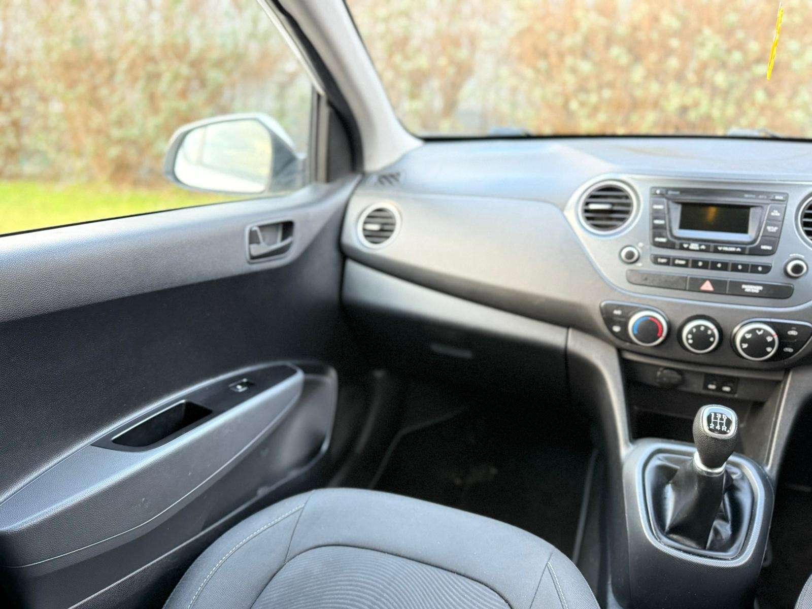 2017 HYUNDAI I10 2017 HYUNDAI I10