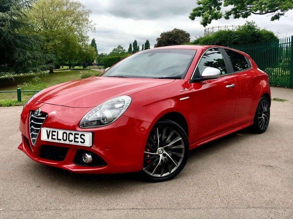 A 2016 ALFA ROMEO GIULIETTA 1.4 TB MULTIAIR QV LINE 5d 170 BHP WINTER PACK + JUST SERVICED A 2016 ALFA ROMEO GIULIETTA 1.4 TB MULTIAIR QV LINE 5d 170 BHP WINTER PACK + JUST SERVICED