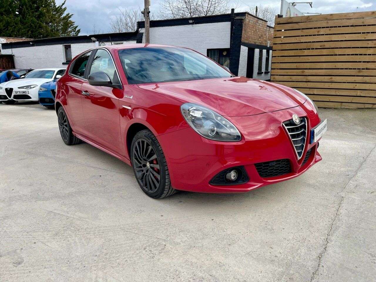 A 2014 ALFA ROMEO GIULIETTA 1.4 TB MULTIAIR SPORTIVA 5d 170 BHP JUST SREVICD+COMPREHENSIVE WARRANTY A 2014 ALFA ROMEO GIULIETTA 1.4 TB MULTIAIR SPORTIVA 5d 170 BHP JUST SREVICD+COMPREHENSIVE WARRANTY