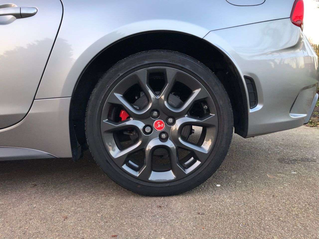 2017 ABARTH 124 2017 ABARTH 124