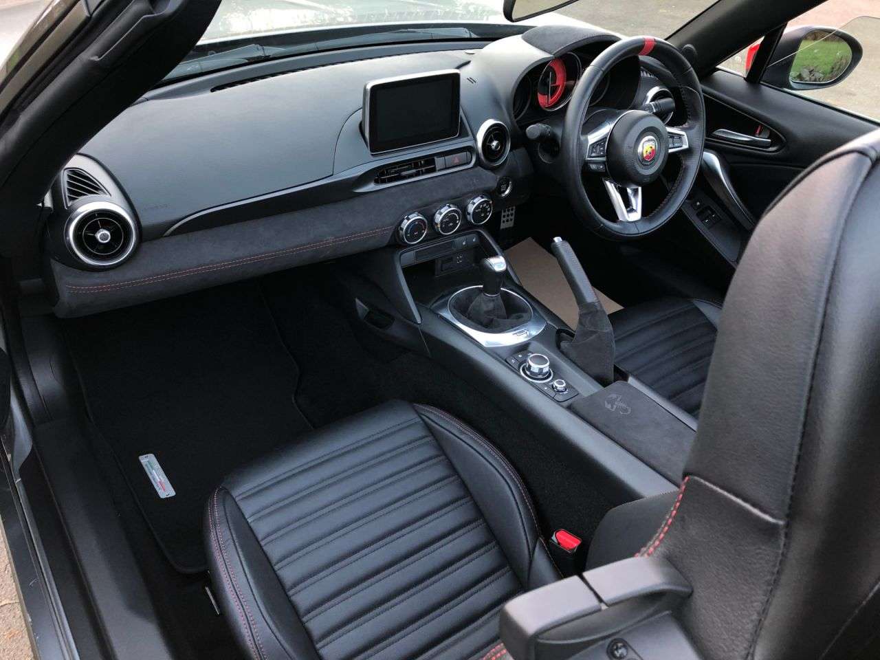2017 ABARTH 124 2017 ABARTH 124