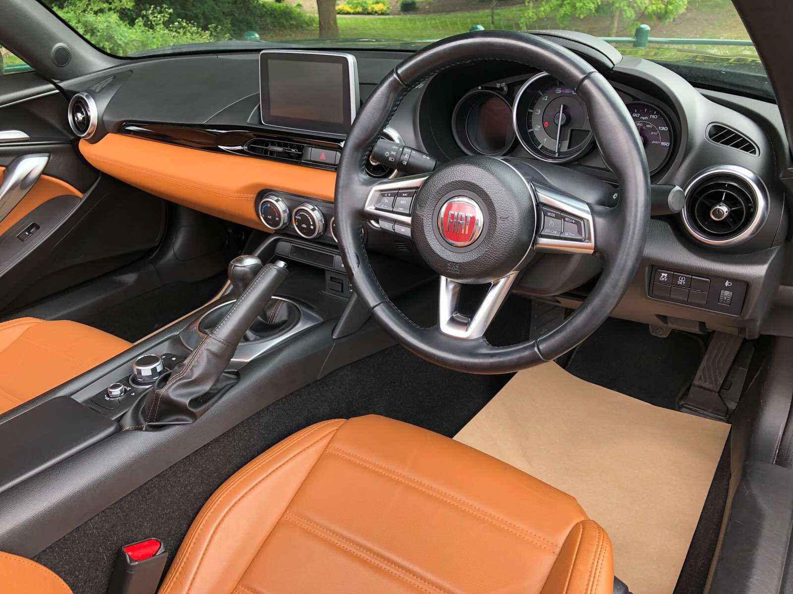 2018 FIAT 124 2018 FIAT 124