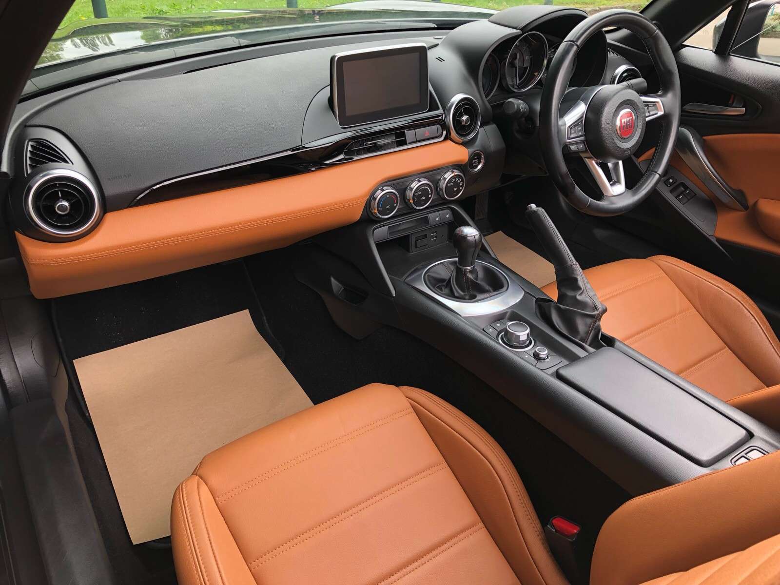 2018 FIAT 124 2018 FIAT 124