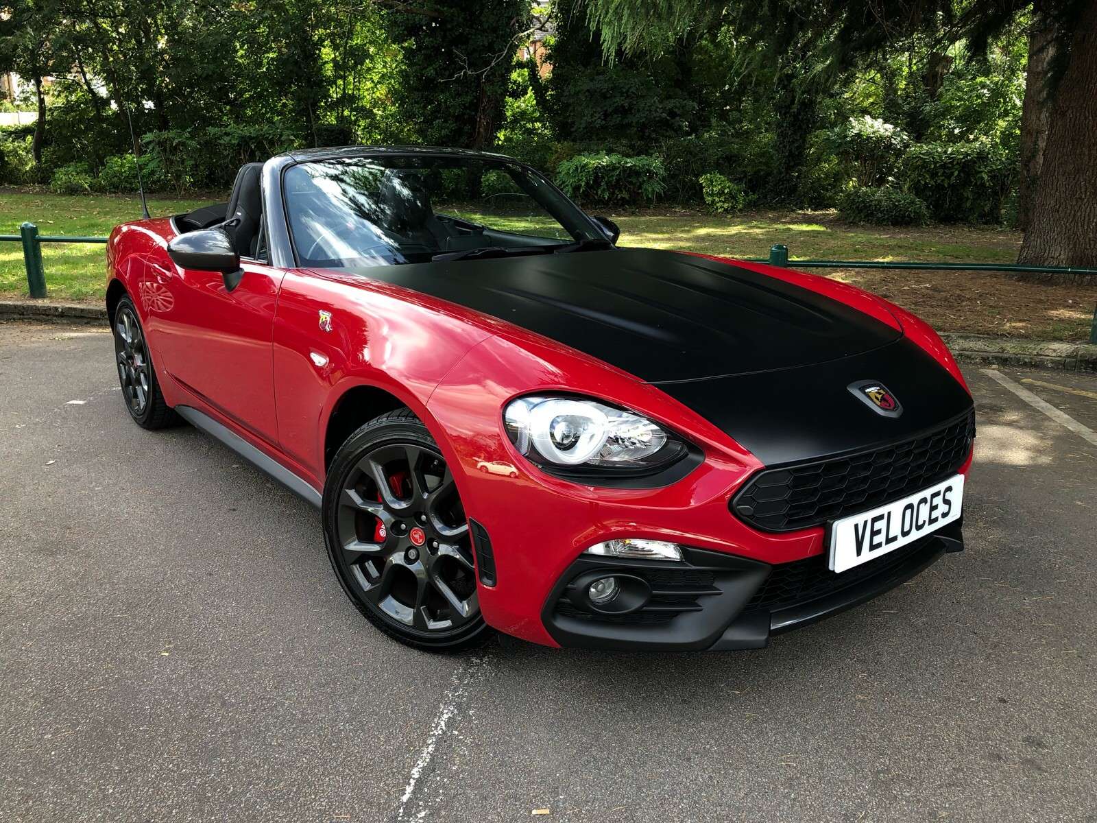 A 2017 ABARTH 124 1.4 SPIDER MULTIAIR 2d 180 BHP HEATED SEATS + SATELLITE NAVIGATION A 2017 ABARTH 124 1.4 SPIDER MULTIAIR 2d 180 BHP HEATED SEATS + SATELLITE NAVIGATION