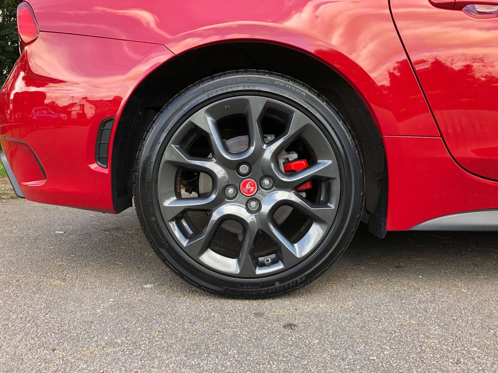 2017 ABARTH 124 2017 ABARTH 124