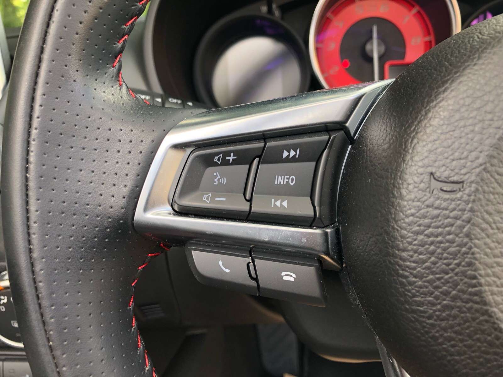 2017 ABARTH 124 2017 ABARTH 124
