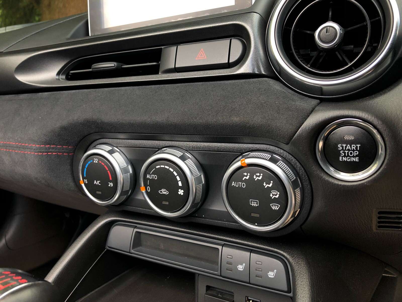 2017 ABARTH 124 2017 ABARTH 124