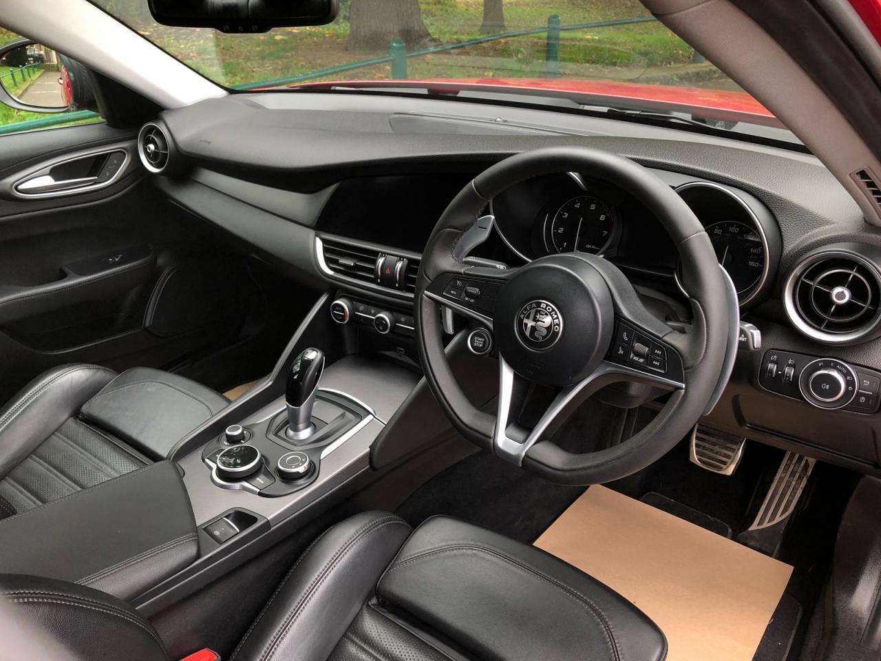 A 2018 ALFA ROMEO GIULIA 2.0 TB VELOCE 4d AUTO 300 BHP JUST HAD FULL AUX BELT SERVICE A 2018 ALFA ROMEO GIULIA 2.0 TB VELOCE 4d AUTO 300 BHP JUST HAD FULL AUX BELT SERVICE