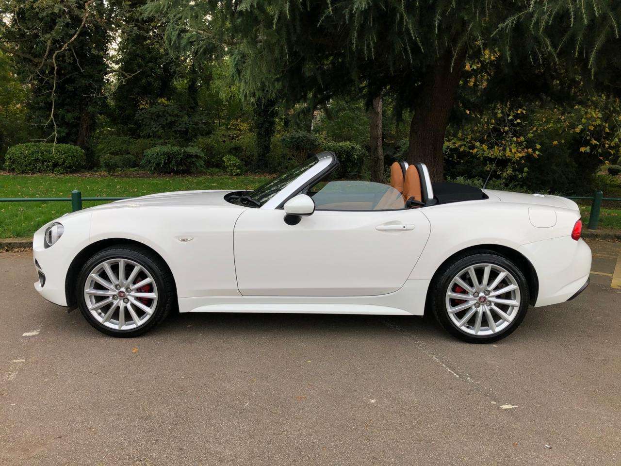 2017 FIAT 124 2017 FIAT 124
