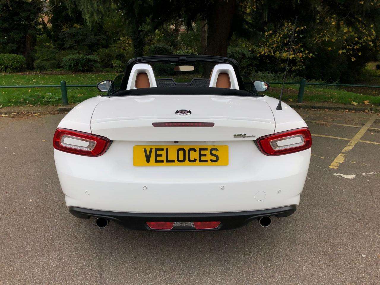 2017 FIAT 124 2017 FIAT 124