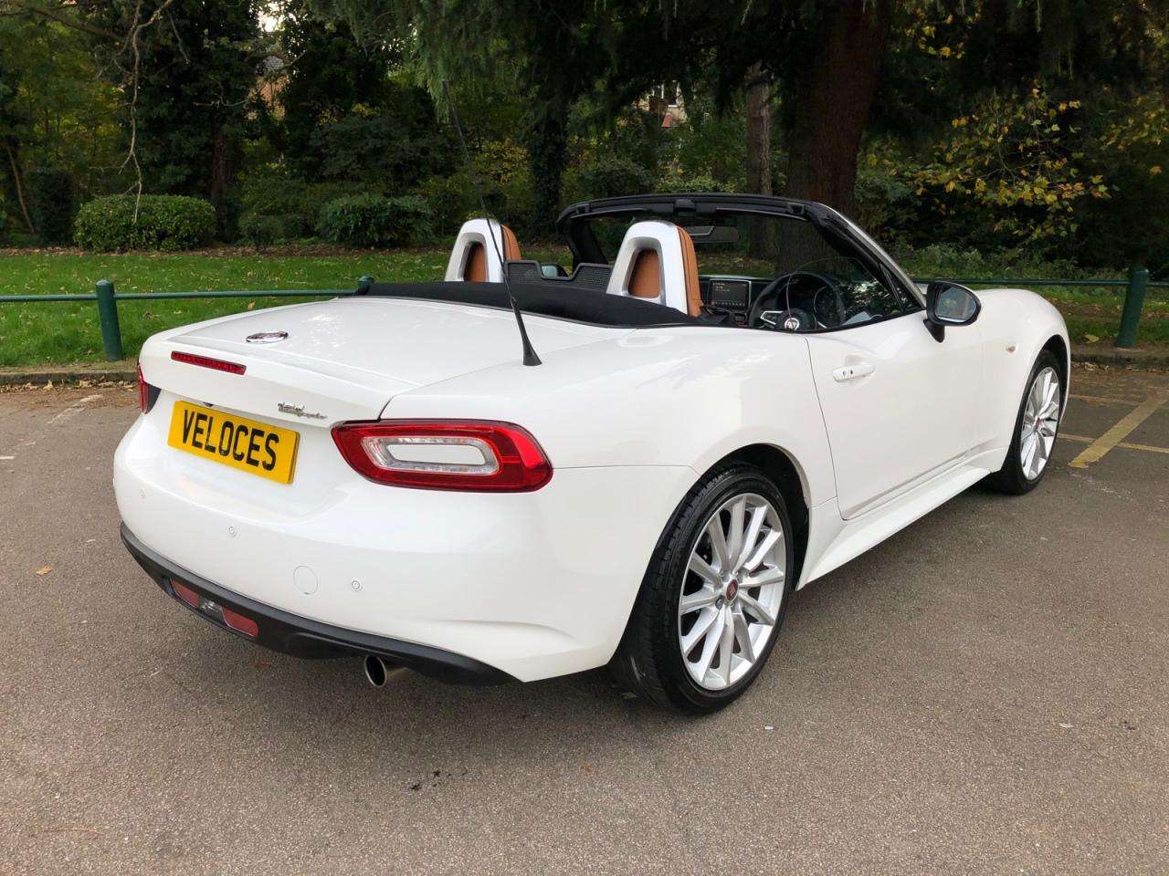 2017 FIAT 124 2017 FIAT 124