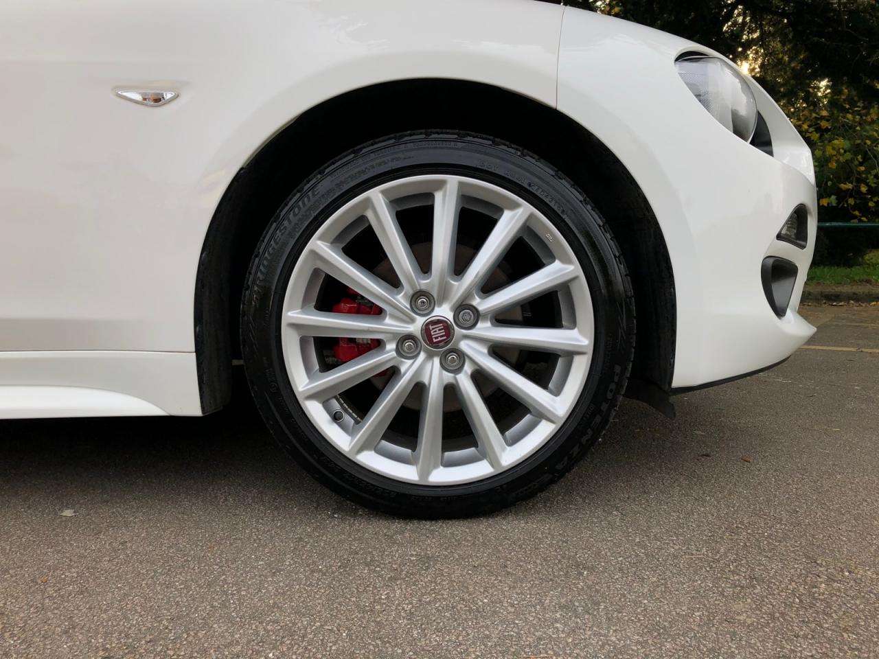 2017 FIAT 124 2017 FIAT 124