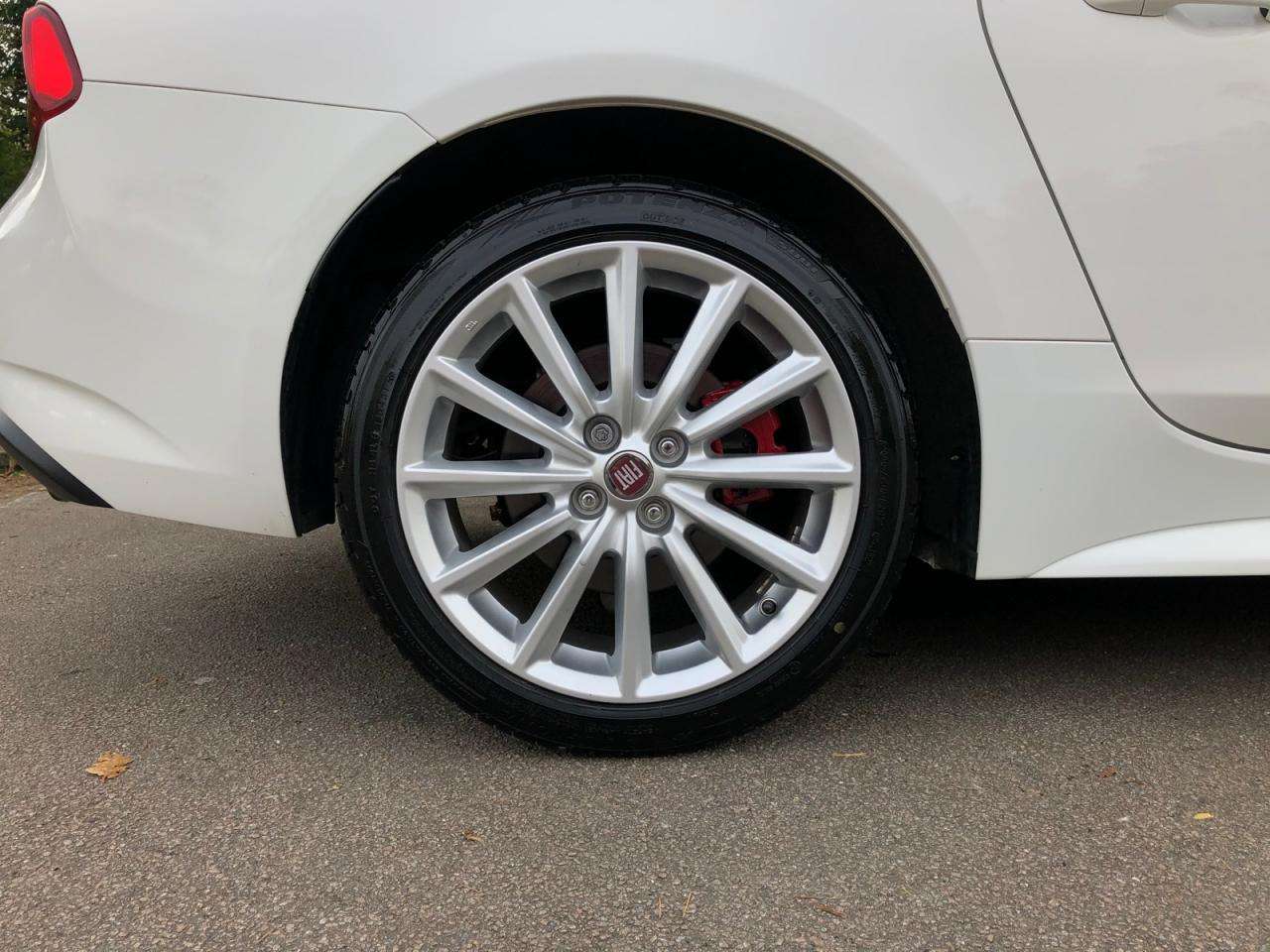 2017 FIAT 124 2017 FIAT 124