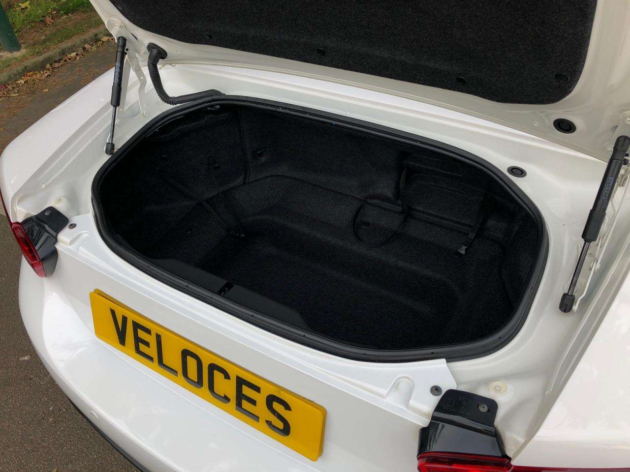 2017 FIAT 124 2017 FIAT 124