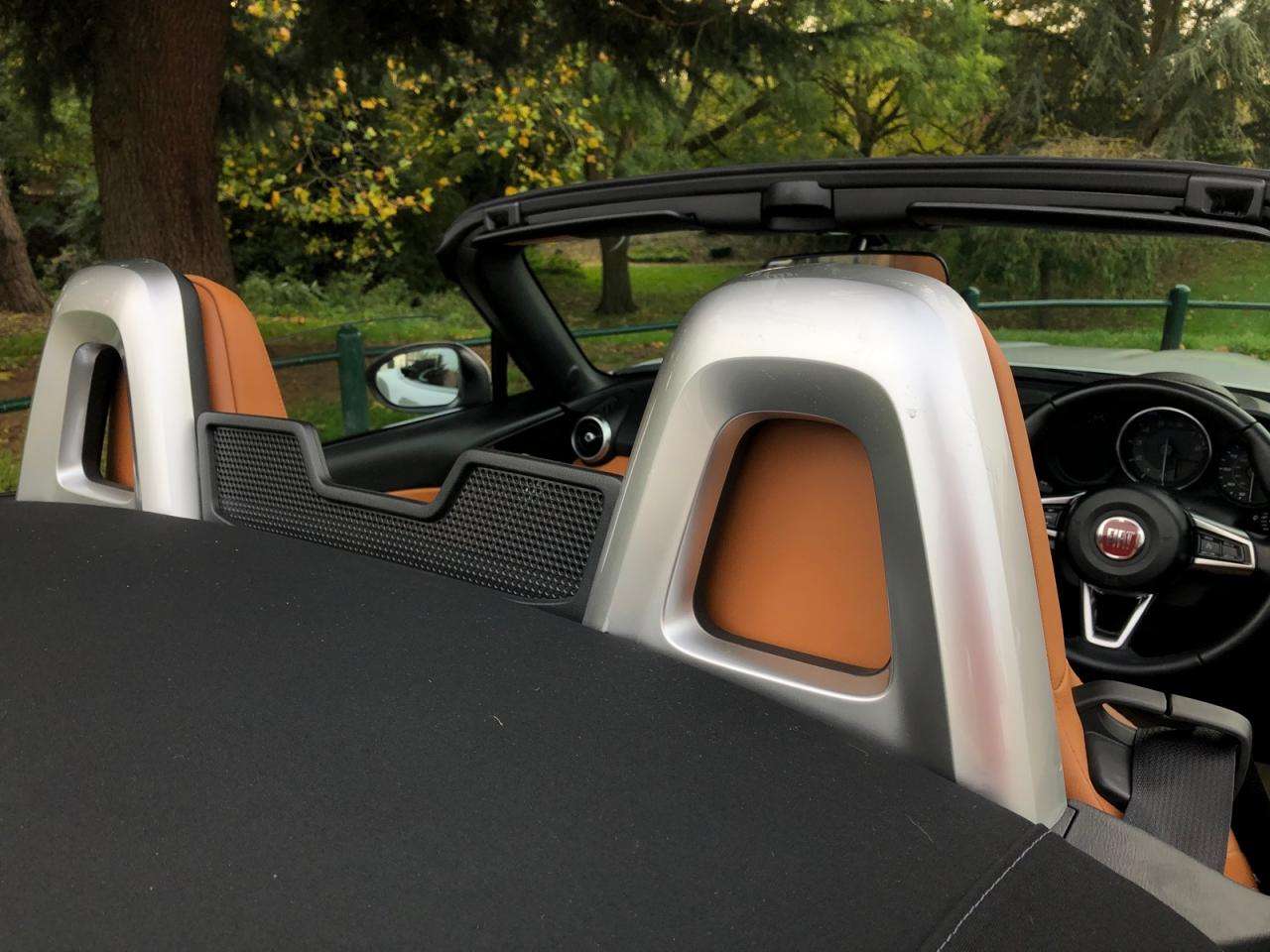 2017 FIAT 124 2017 FIAT 124