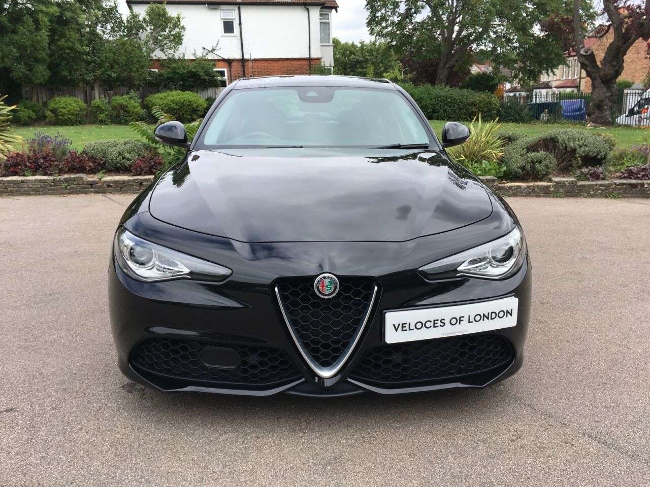 A 2020 ALFA ROMEO GIULIA TB VELOCE A 2020 ALFA ROMEO GIULIA TB VELOCE