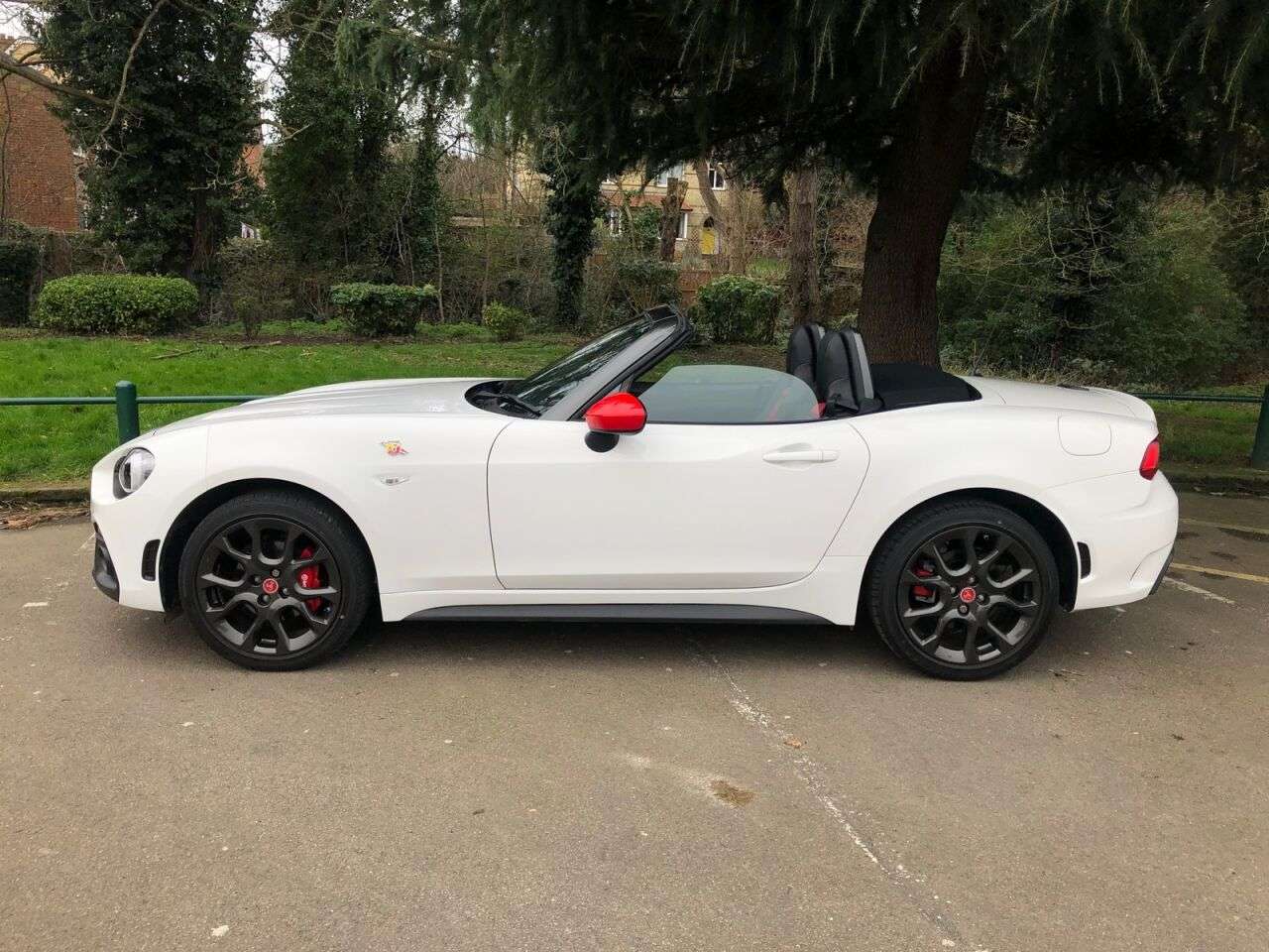 2017 ABARTH 124 2017 ABARTH 124