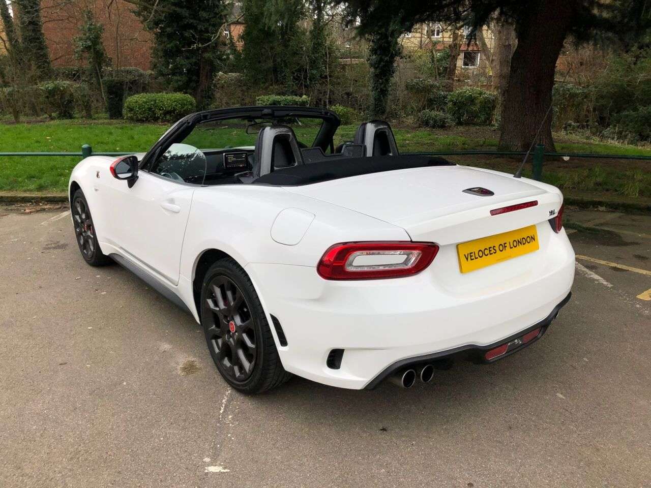 2017 ABARTH 124 2017 ABARTH 124