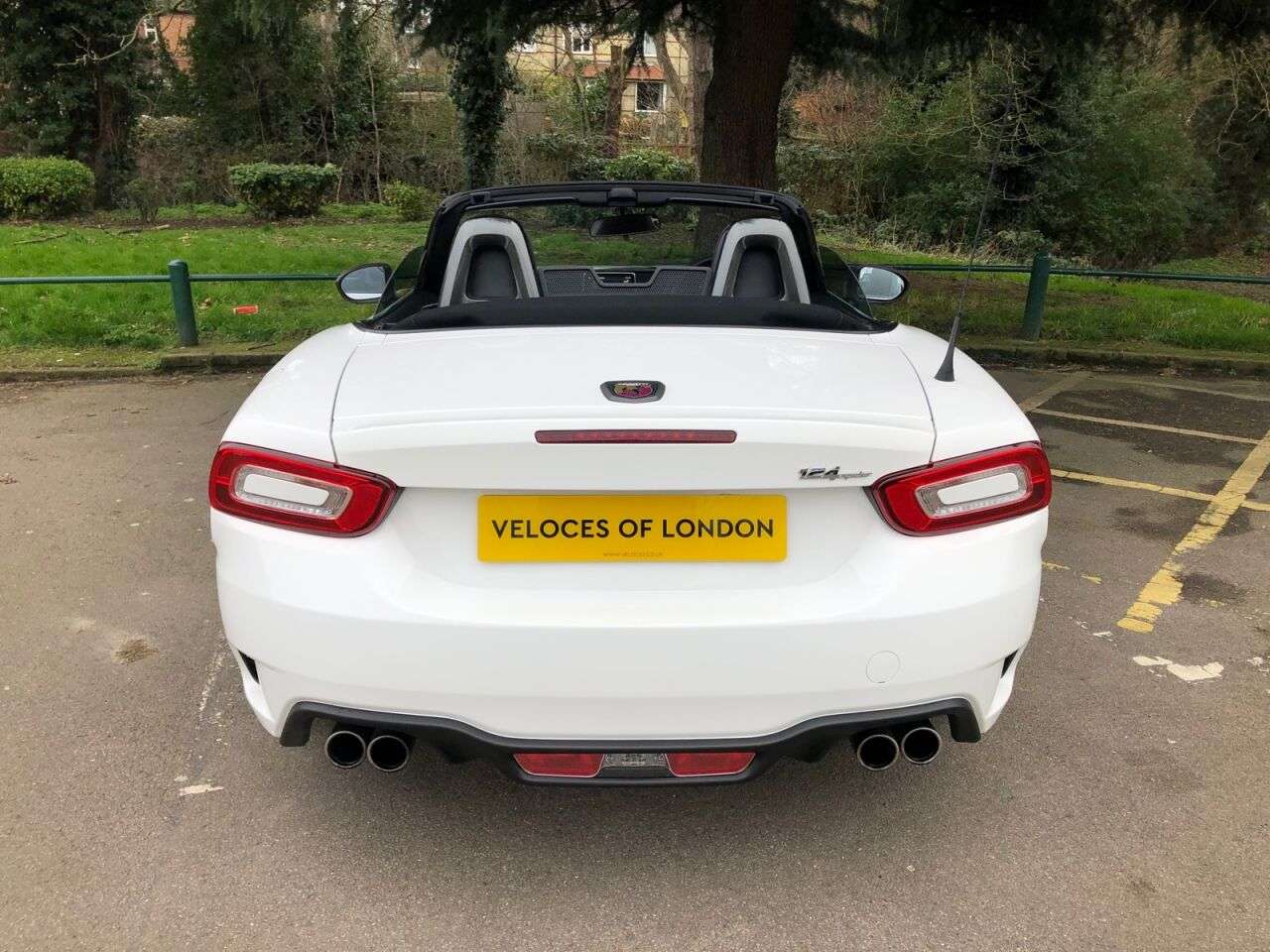 2017 ABARTH 124 2017 ABARTH 124