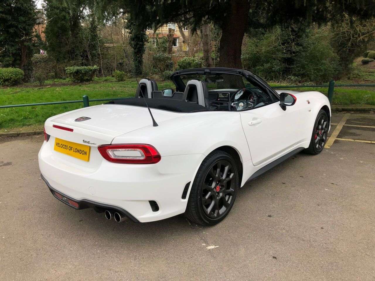 2017 ABARTH 124 2017 ABARTH 124