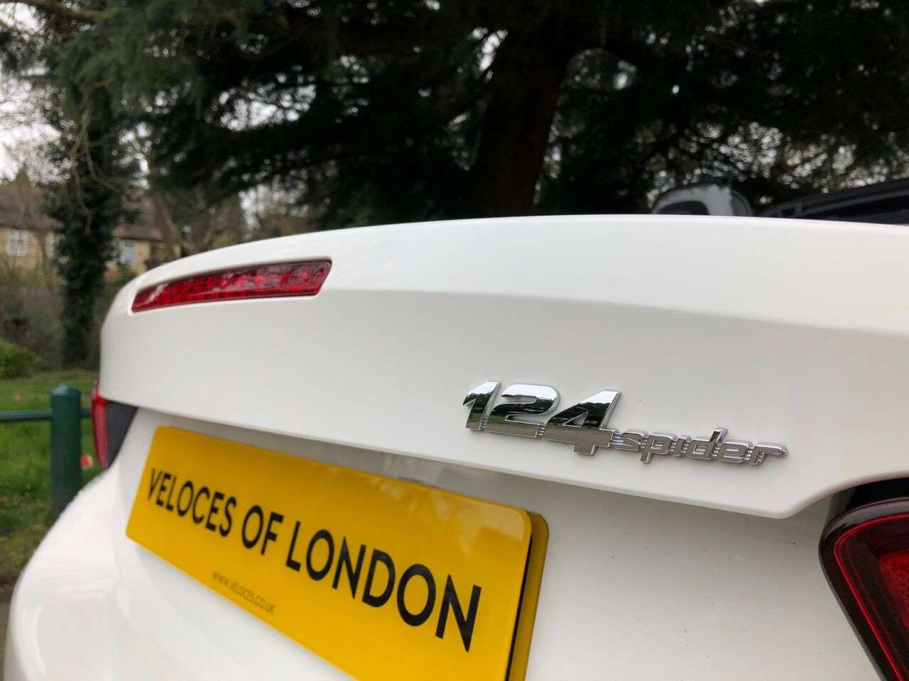 2017 ABARTH 124 2017 ABARTH 124