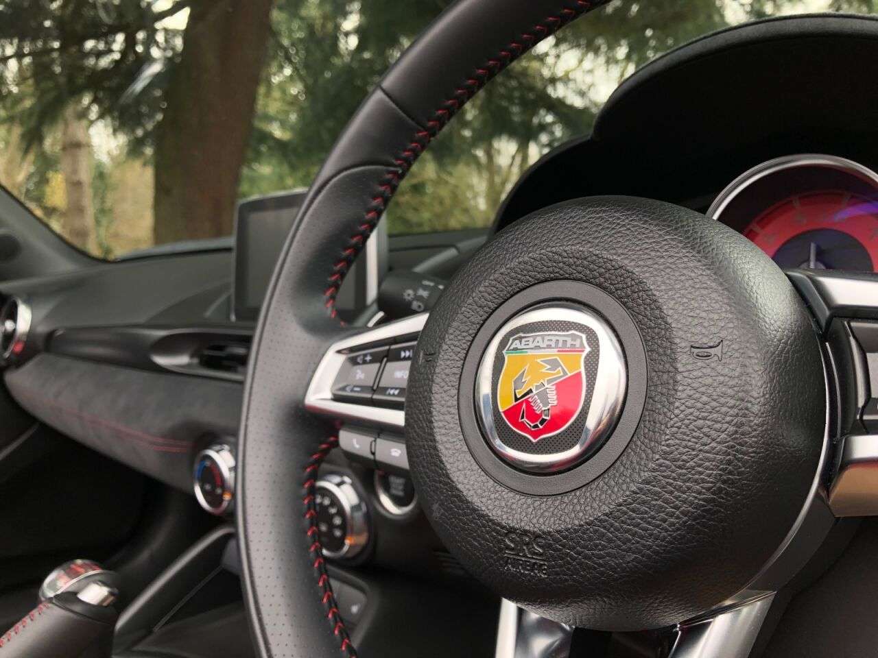 2017 ABARTH 124 2017 ABARTH 124