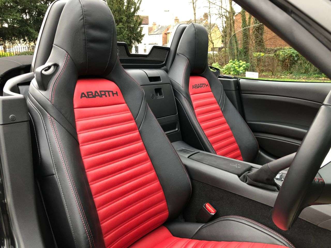 2017 ABARTH 124 2017 ABARTH 124