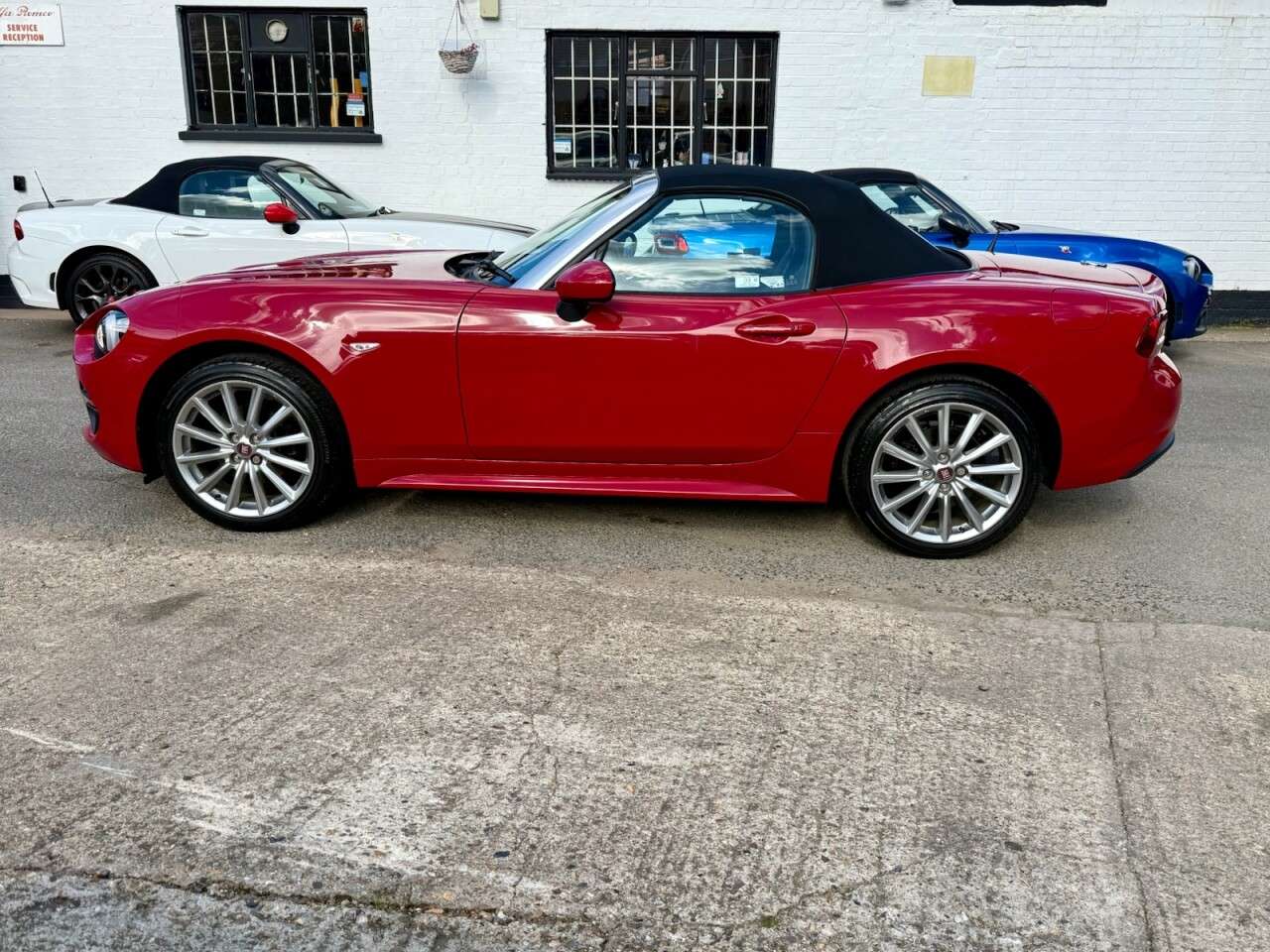 2017 FIAT 124 2017 FIAT 124