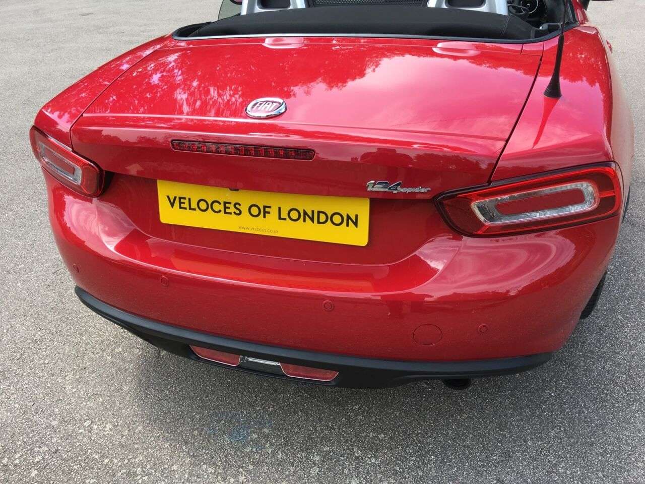 2017 FIAT 124 2017 FIAT 124