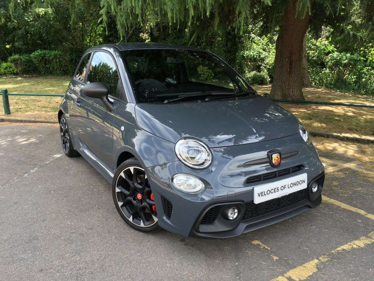 A 2019 ABARTH 595 1.4 595 COMPETIZIONE 3d 177 BHP 7" SATELLITE NAVIGATION +SABELTS A 2019 ABARTH 595 1.4 595 COMPETIZIONE 3d 177 BHP 7" SATELLITE NAVIGATION +SABELTS