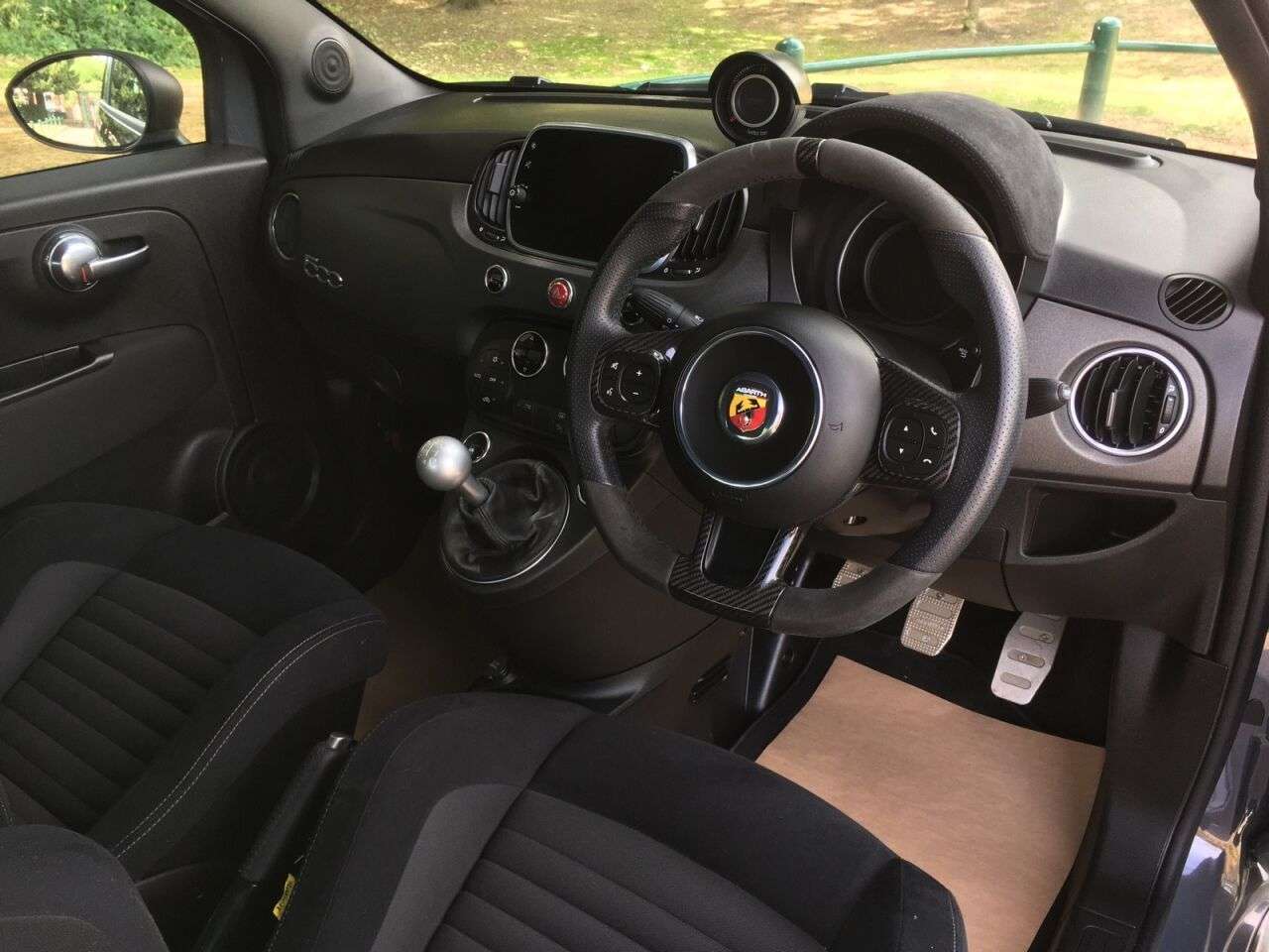 2019 ABARTH 595 2019 ABARTH 595