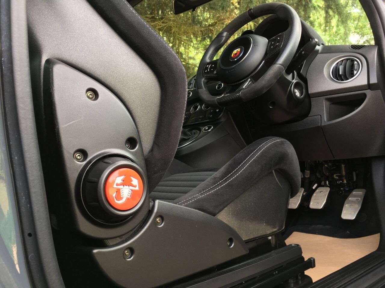 2019 ABARTH 595 2019 ABARTH 595