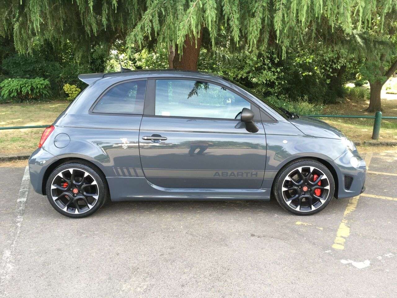 2019 ABARTH 595 2019 ABARTH 595