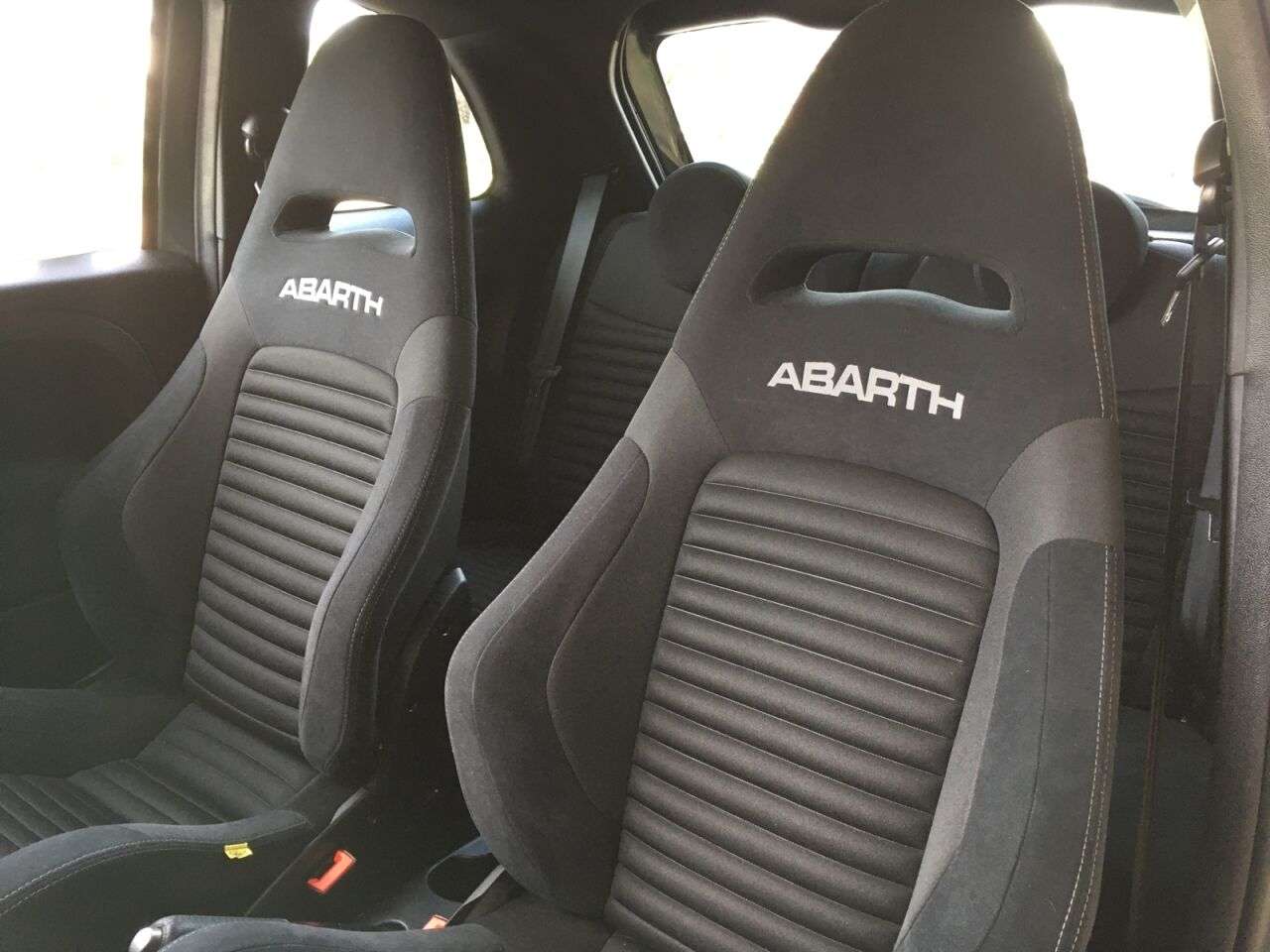 2019 ABARTH 595 2019 ABARTH 595