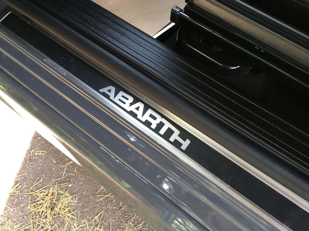 2019 ABARTH 595 2019 ABARTH 595