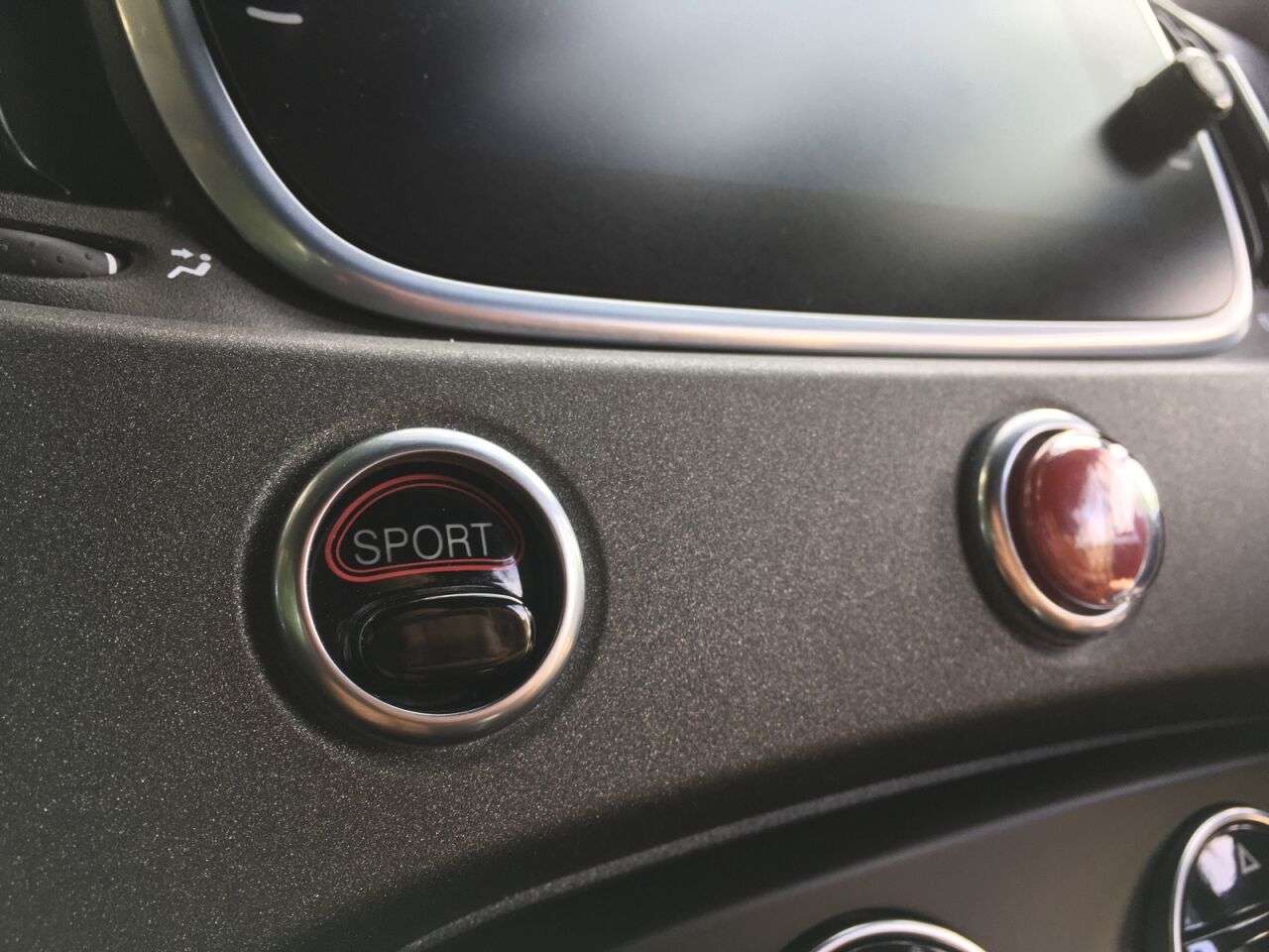 2019 ABARTH 595 2019 ABARTH 595