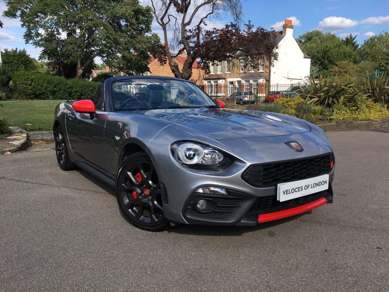 A 2017 ABARTH 124 1.4L SPIDER MULTIAIR 2d 168 BHP SAT NAV..WINTER.. A 2017 ABARTH 124 1.4L SPIDER MULTIAIR 2d 168 BHP SAT NAV..WINTER..
