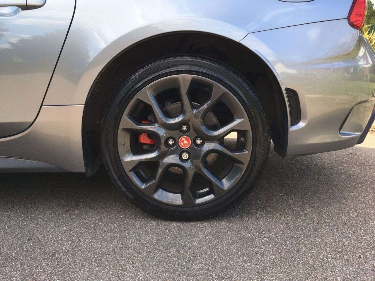 2017 ABARTH 124 2017 ABARTH 124