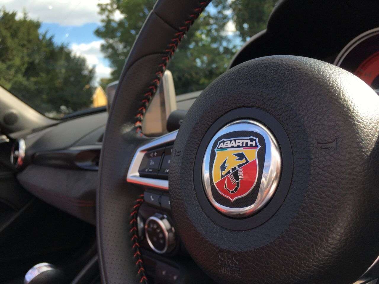 2017 ABARTH 124 2017 ABARTH 124