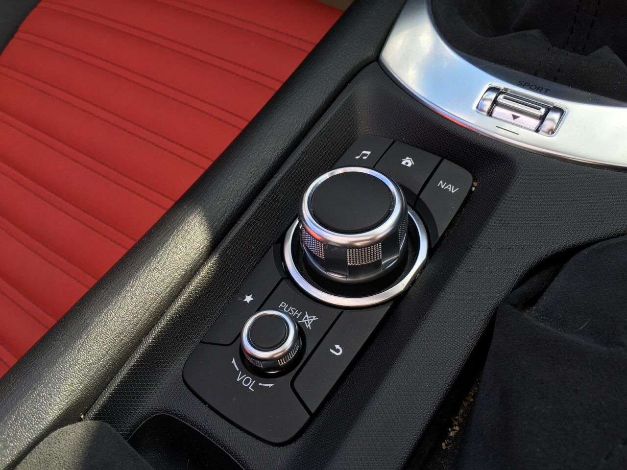 2017 ABARTH 124 2017 ABARTH 124