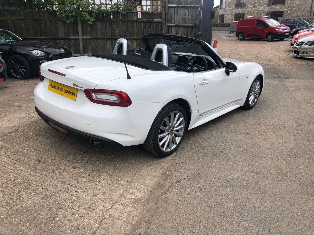 2018 FIAT 124 2018 FIAT 124
